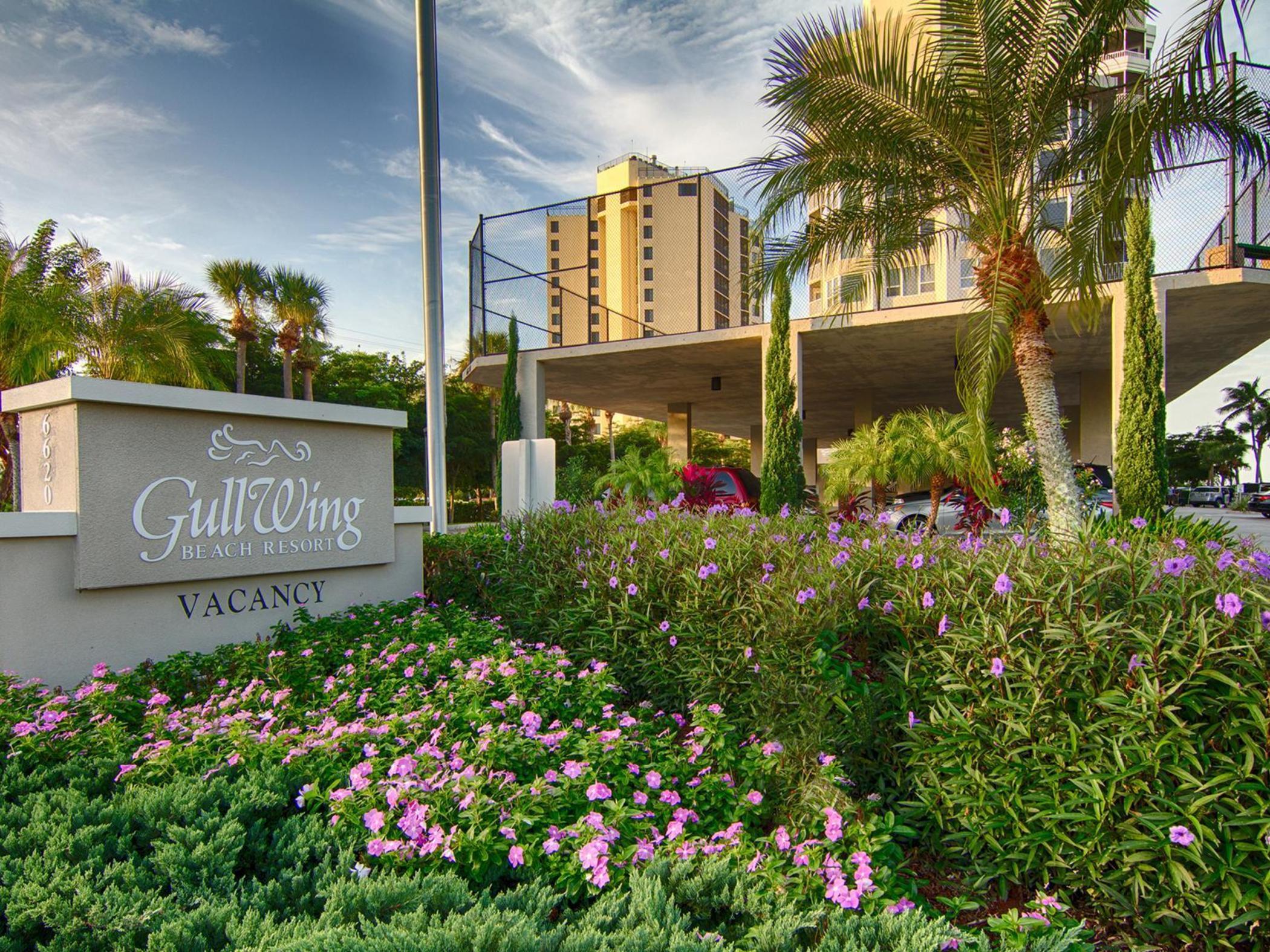 Gullwing Beach Resort Fort Myers Beach Exterior photo